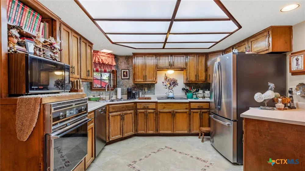 1508 Greenwood Schertz, TX 78154