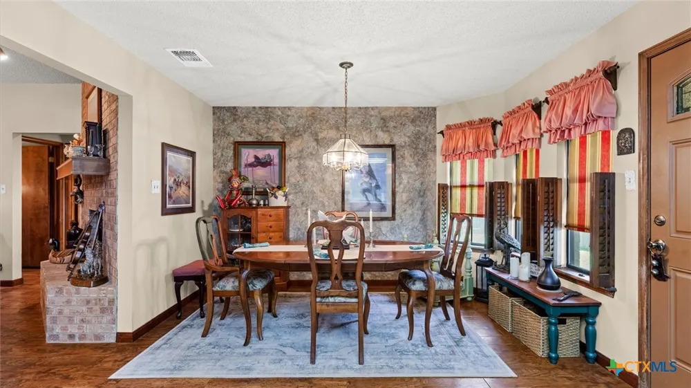 1508 Greenwood Schertz, TX 78154