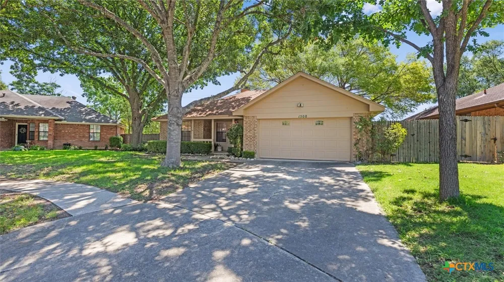 1508 Greenwood Schertz, TX 78154