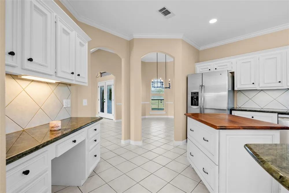 616 County Road 44 Angleton, TX 77515