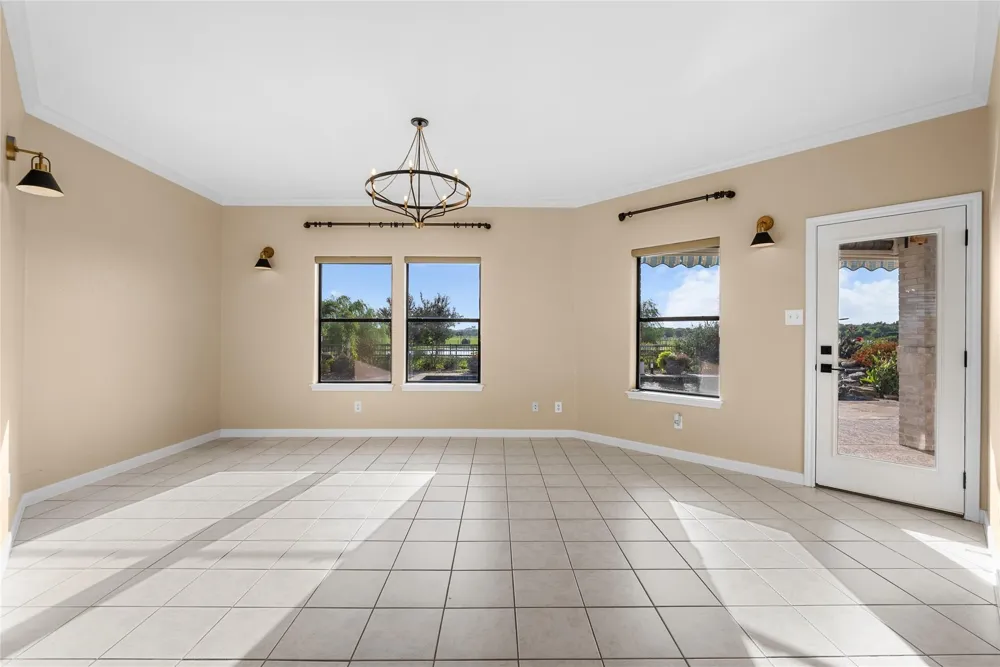 616 County Road 44 Angleton, TX 77515