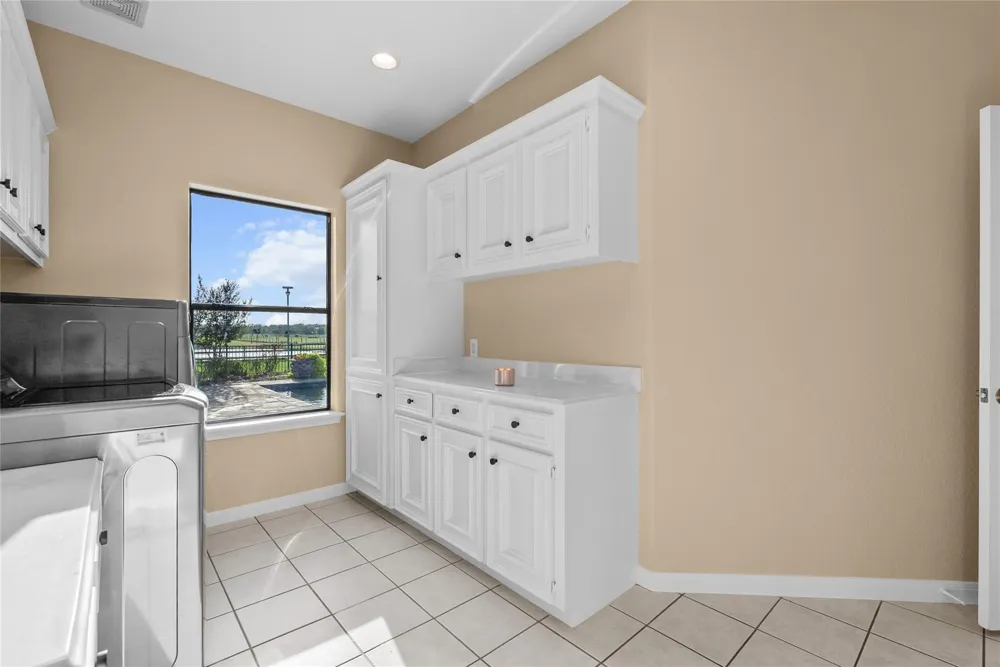 616 County Road 44 Angleton, TX 77515