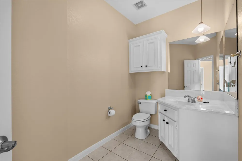 616 County Road 44 Angleton, TX 77515