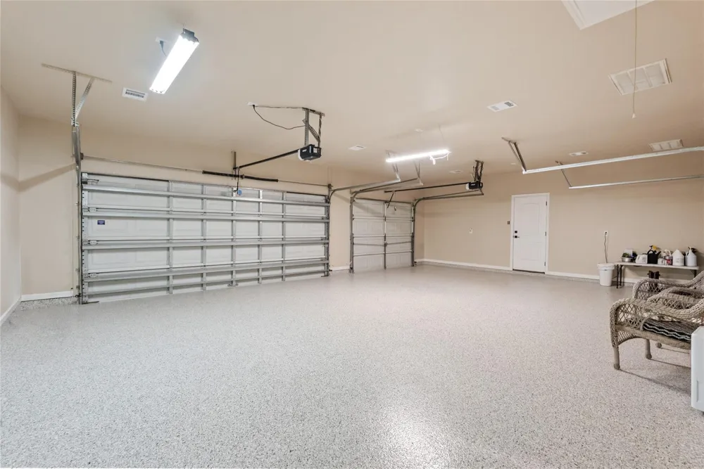 616 County Road 44 Angleton, TX 77515