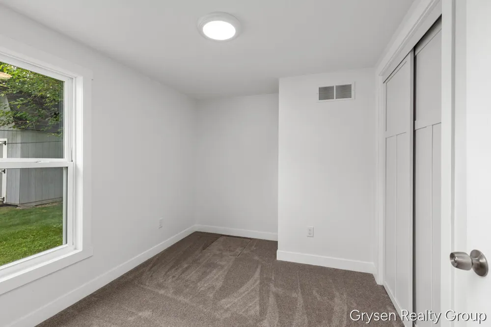 24249 Draper Drive Sturgis, MI 49091