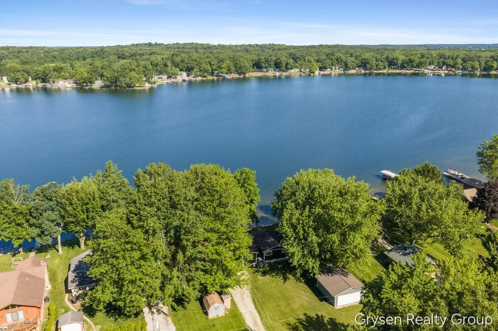 24249 Draper Drive Sturgis, MI 49091