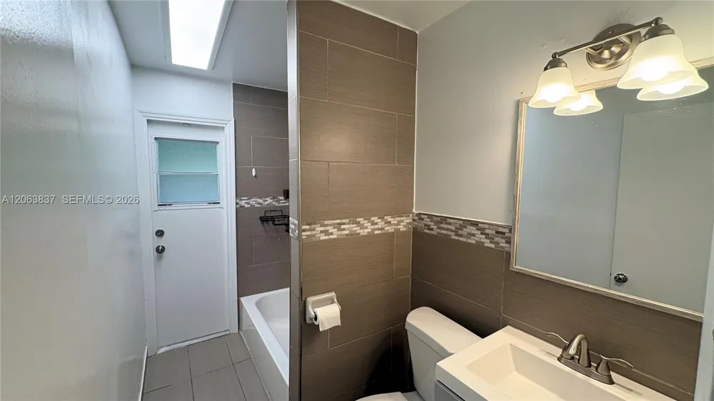 4440 NW 4th Ct #4440 Plantation, FL 33317