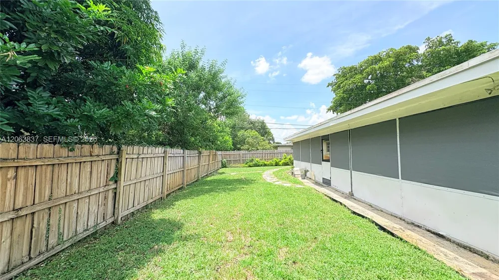 4440 NW 4th Ct #4440 Plantation, FL 33317
