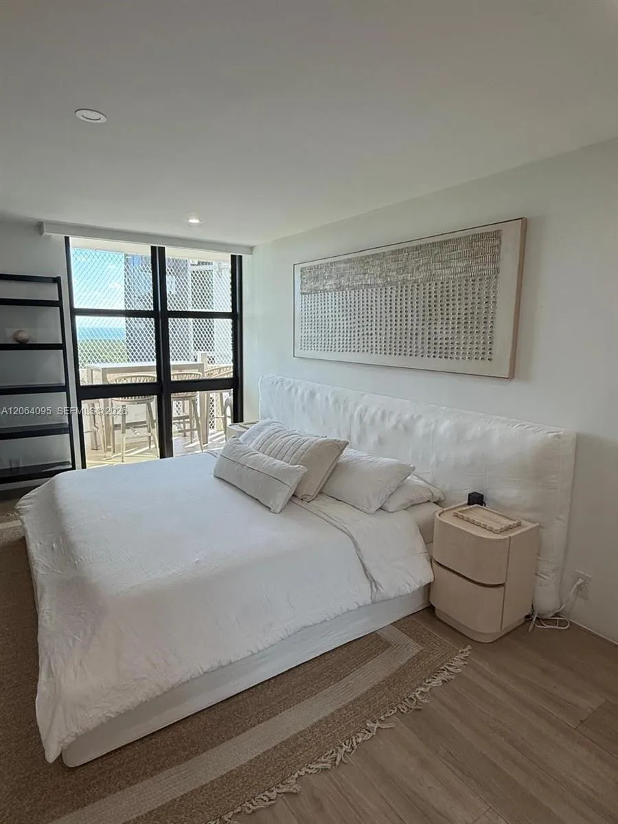 1111 Crandon Blvd #B1004 Key Biscayne, FL 33149
