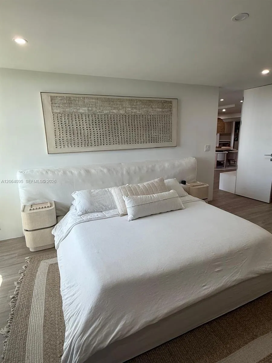 1111 Crandon Blvd #B1004 Key Biscayne, FL 33149