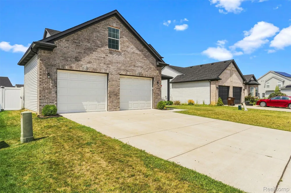 5113 Westminster Drive Dundee Village, MI 48131