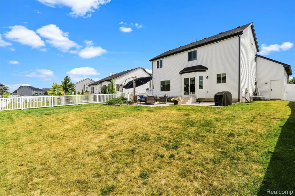 5113 Westminster Drive Dundee Village, MI 48131