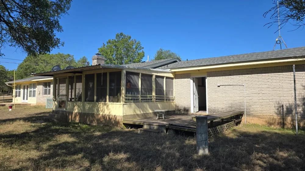 274 County Road 1500 Morgan, TX 76671