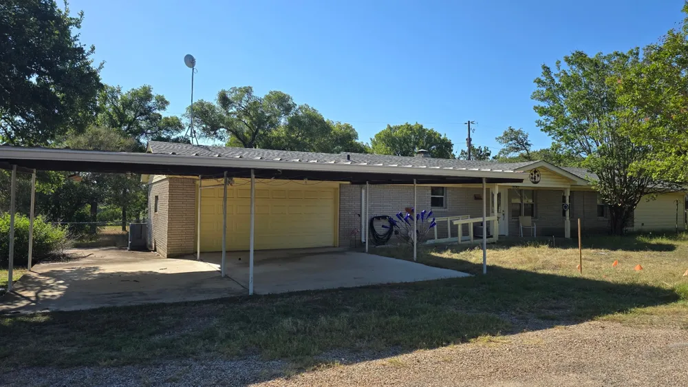 274 County Road 1500 Morgan, TX 76671