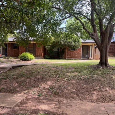 2123 Mistletoe Avenue #B