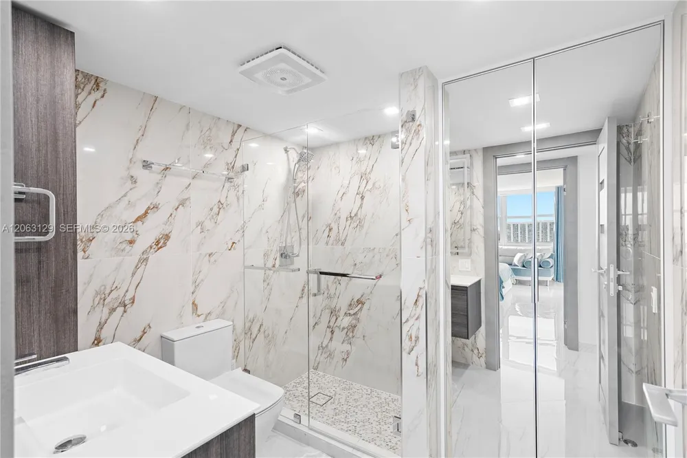 250 174th St #1803 Sunny Isles Beach, FL 33160