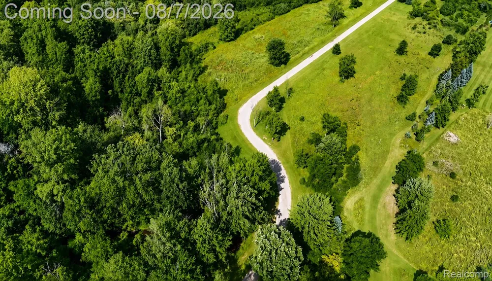 65690 North Avenue Ray Township, MI 48096