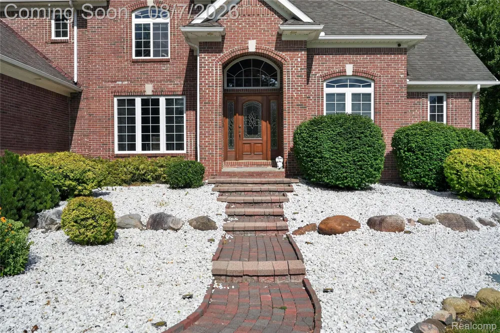 65690 North Avenue Ray Township, MI 48096