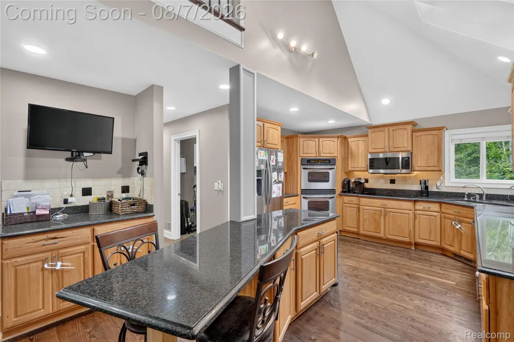 65690 North Avenue Ray Township, MI 48096