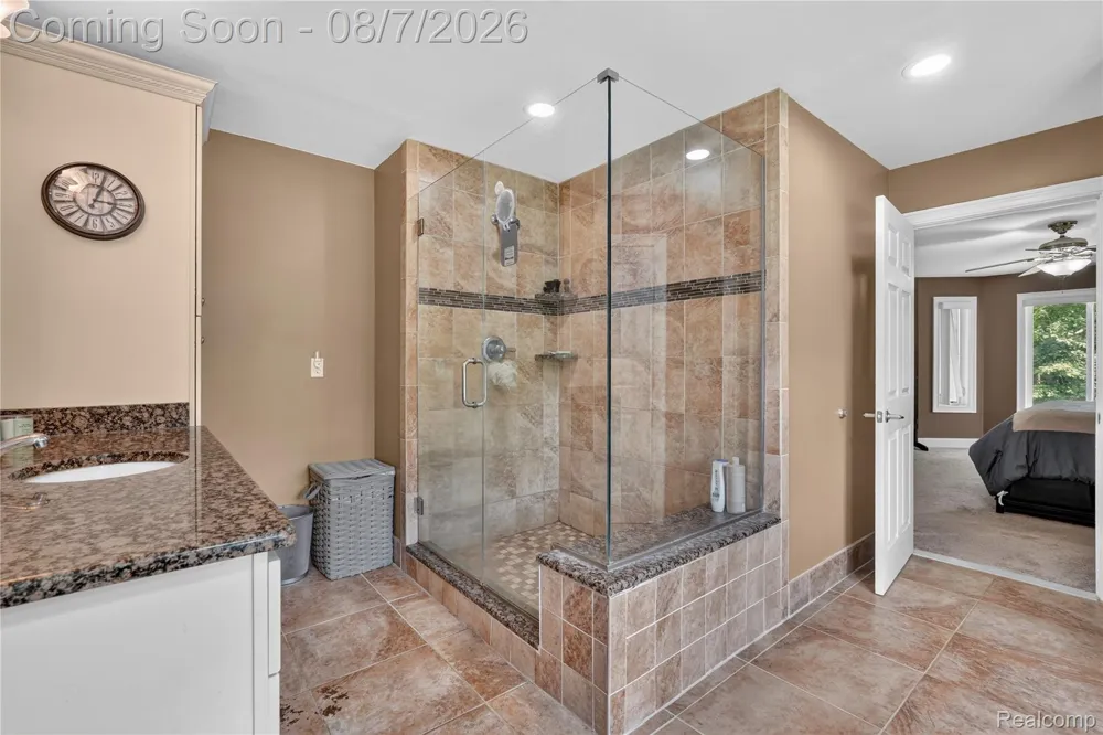 65690 North Avenue Ray Township, MI 48096