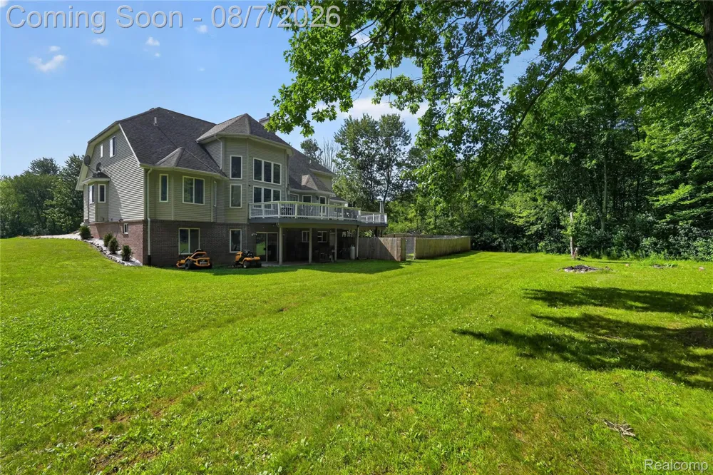 65690 North Avenue Ray Township, MI 48096