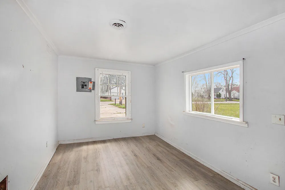 1941 Walcott Street Saginaw, MI 48601