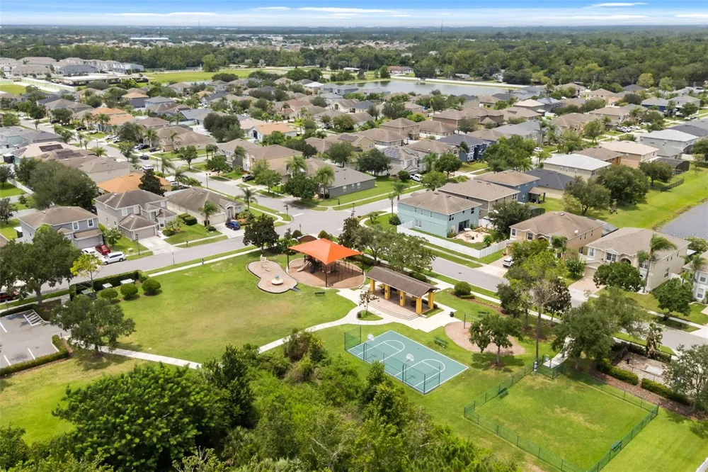 648 CORTONA DRIVE Orlando, FL 32828