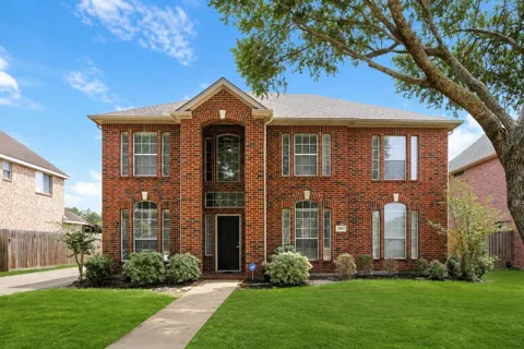 3821 Houston Lake Drive