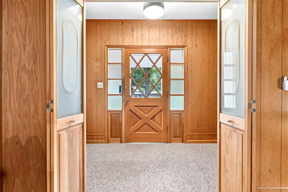 2 Laura Lane Spring Valley, NY 10977