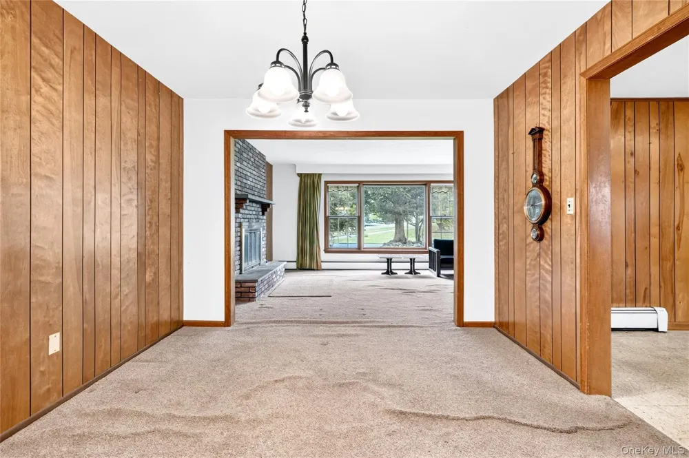 2 Laura Lane Spring Valley, NY 10977