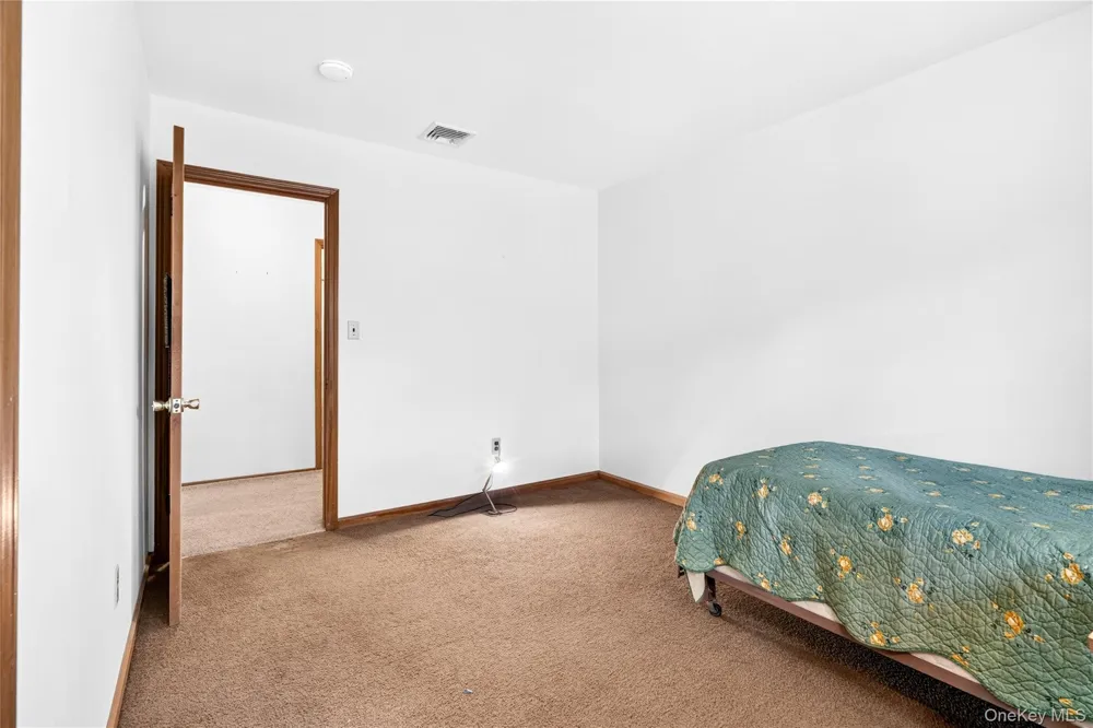 2 Laura Lane Spring Valley, NY 10977