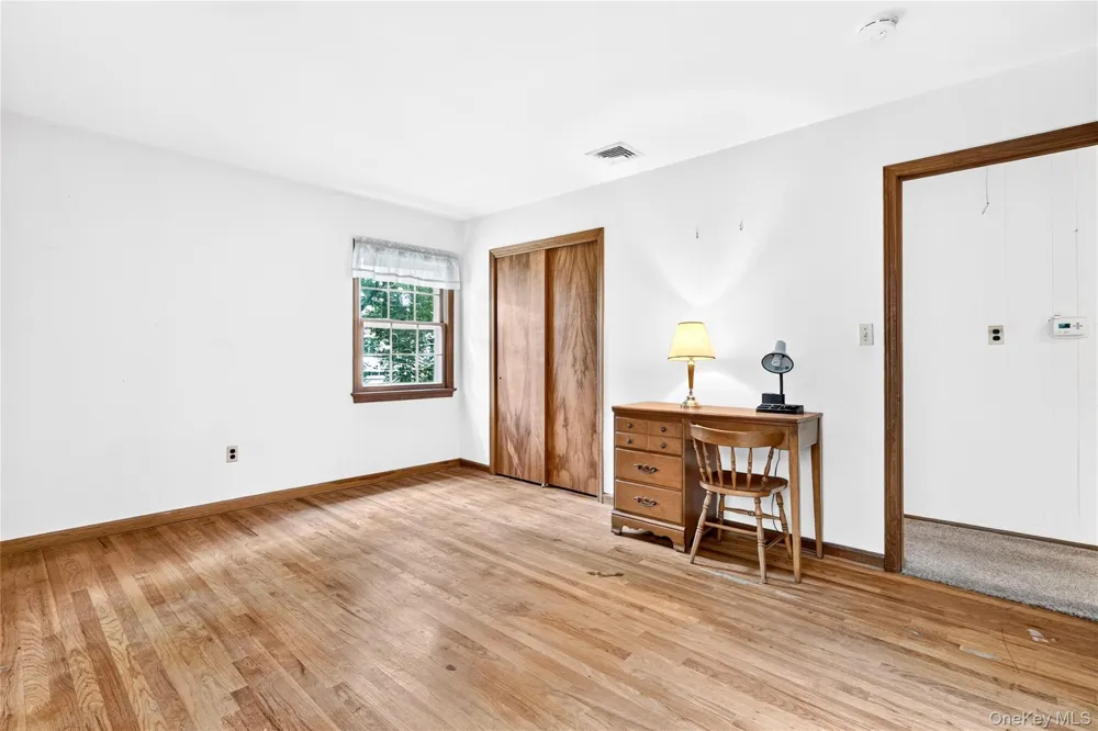 2 Laura Lane Spring Valley, NY 10977