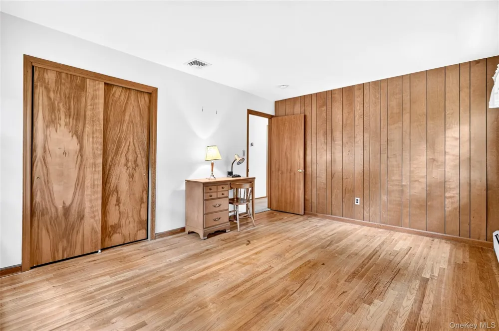 2 Laura Lane Spring Valley, NY 10977