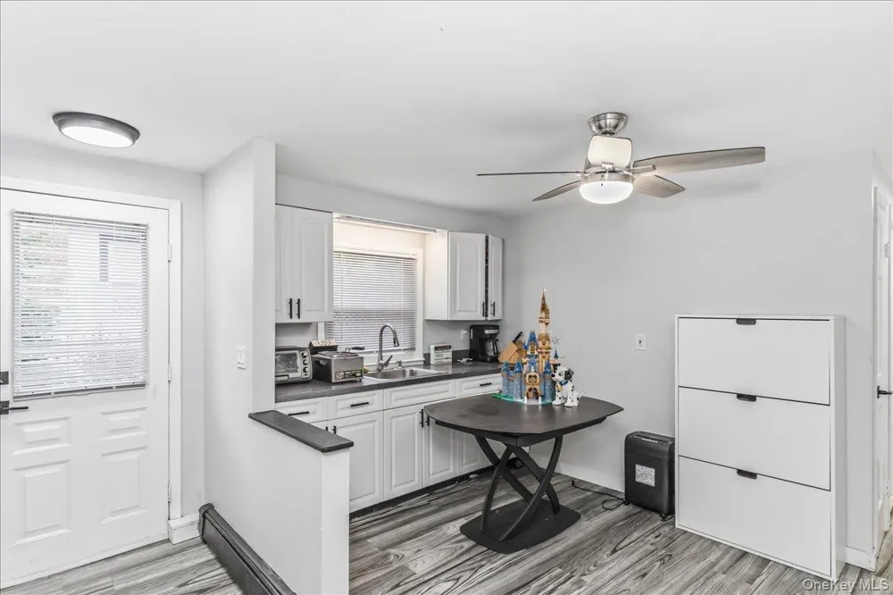 16 Netz Place Albertson, NY 11507