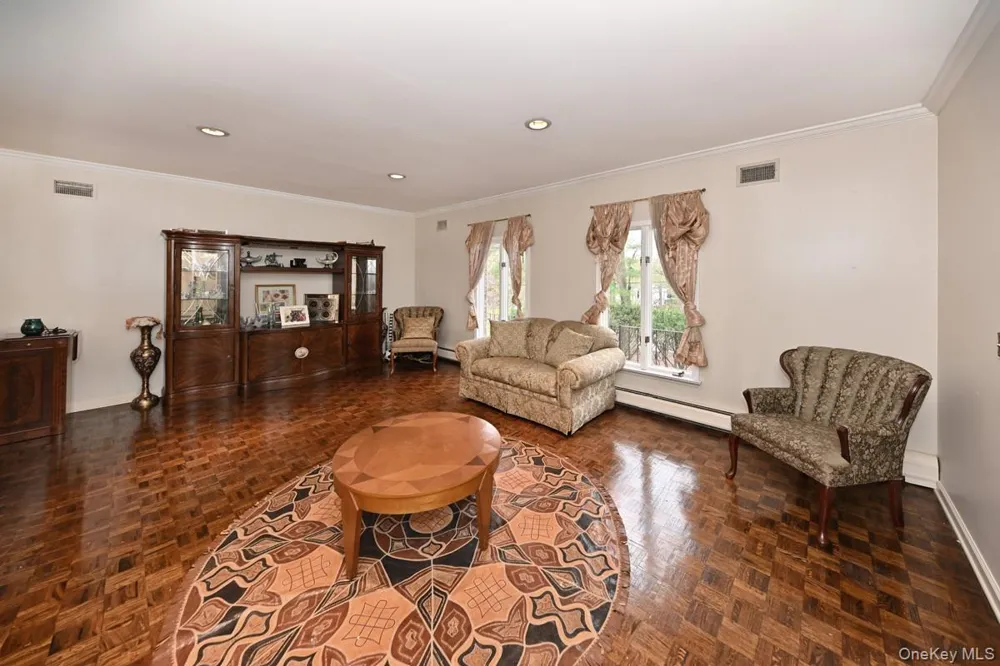 19 Sterling Road Spring Valley, NY 10977