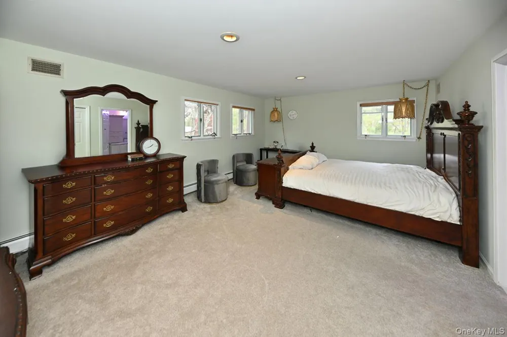 19 Sterling Road Spring Valley, NY 10977