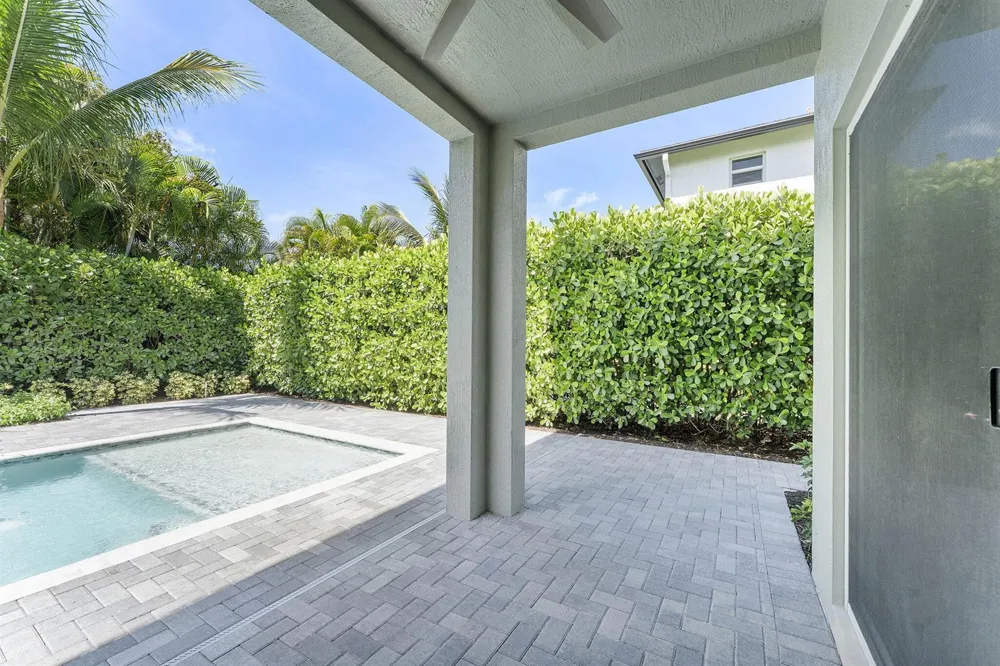 430 LUCKY LANE Delray Beach, FL 33444