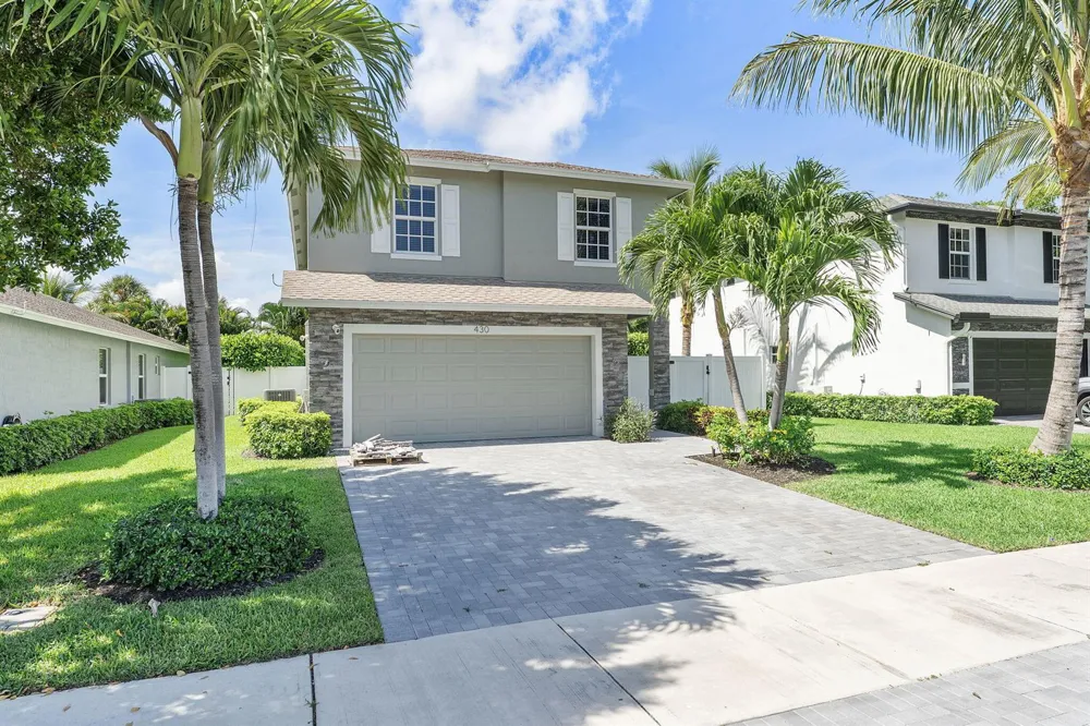430 LUCKY LANE Delray Beach, FL 33444