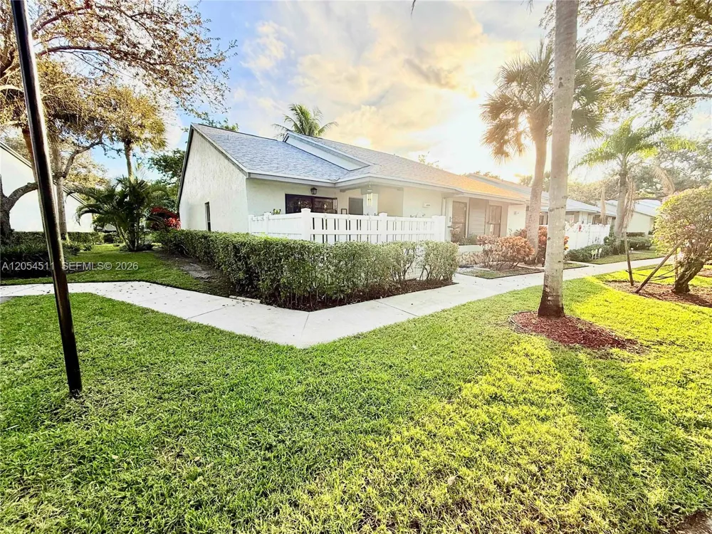 3899 Carambola Cir N #29126 Coconut Creek, FL 33066