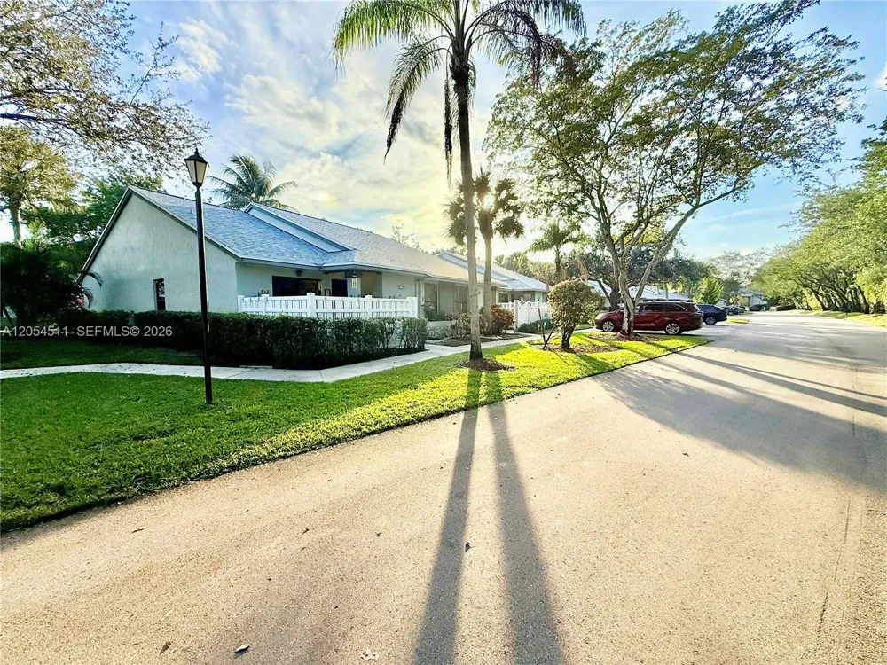 3899 Carambola Cir N #29126 Coconut Creek, FL 33066
