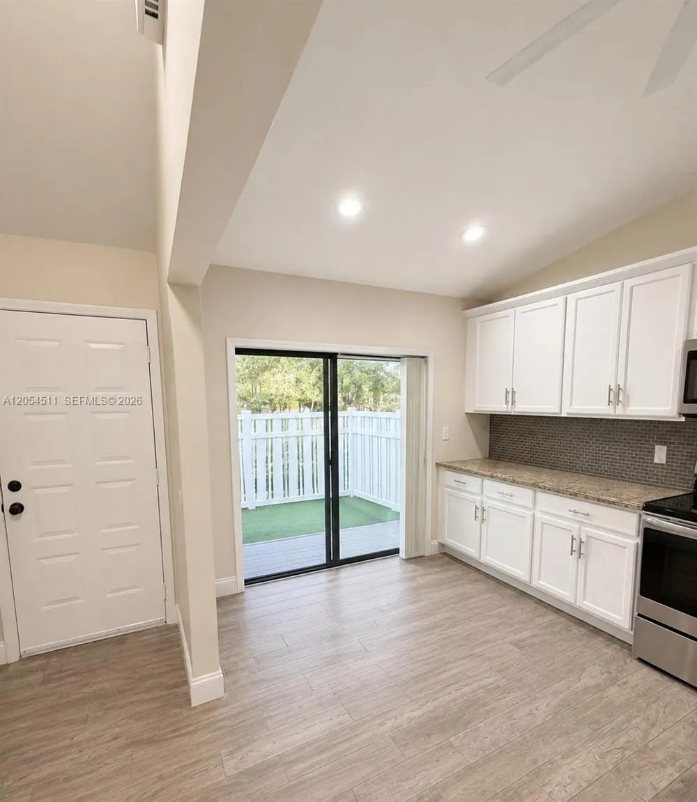 3899 Carambola Cir N #29126 Coconut Creek, FL 33066