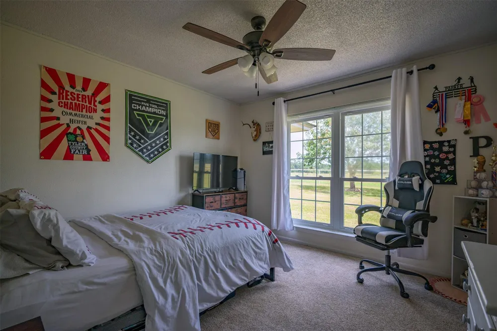 219 County Road 4800 Warren, TX 77664