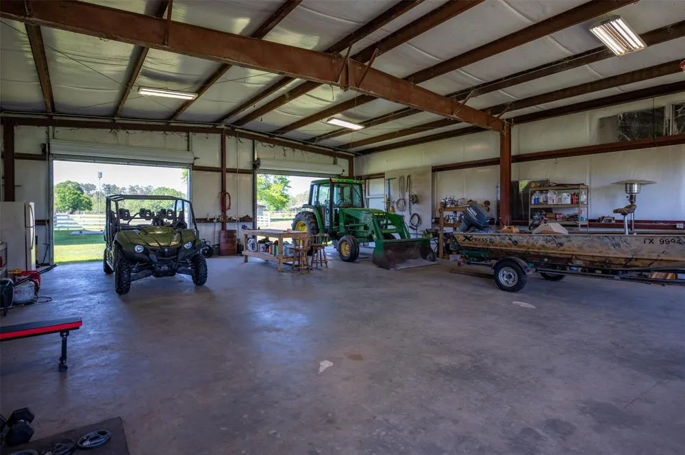 219 County Road 4800 Warren, TX 77664