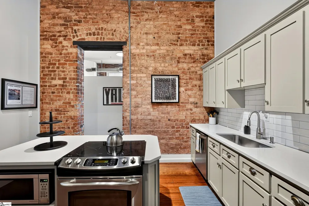 102 Main Street #Unit G Greenville, SC 29601