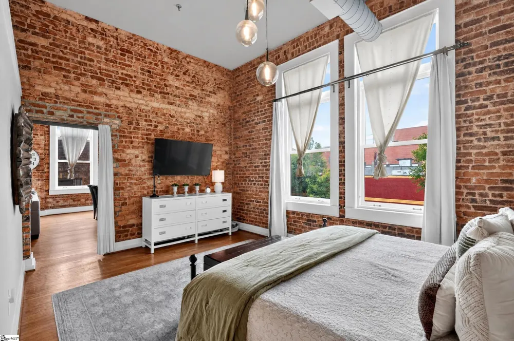 102 Main Street #Unit G Greenville, SC 29601