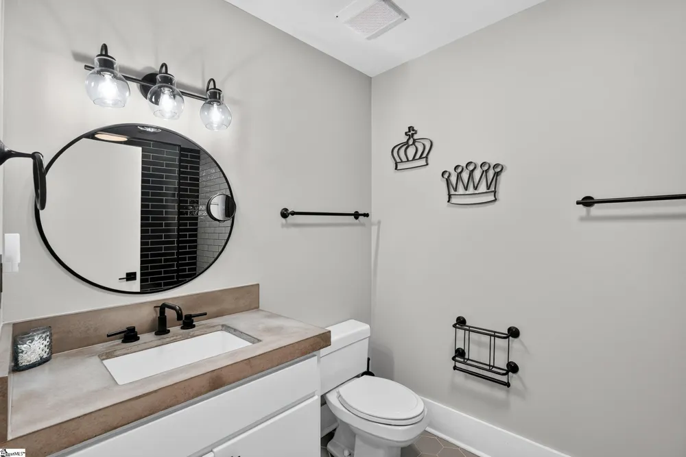 102 Main Street #Unit G Greenville, SC 29601