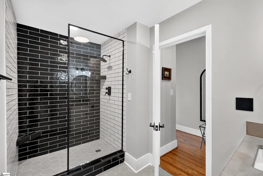 102 Main Street #Unit G Greenville, SC 29601