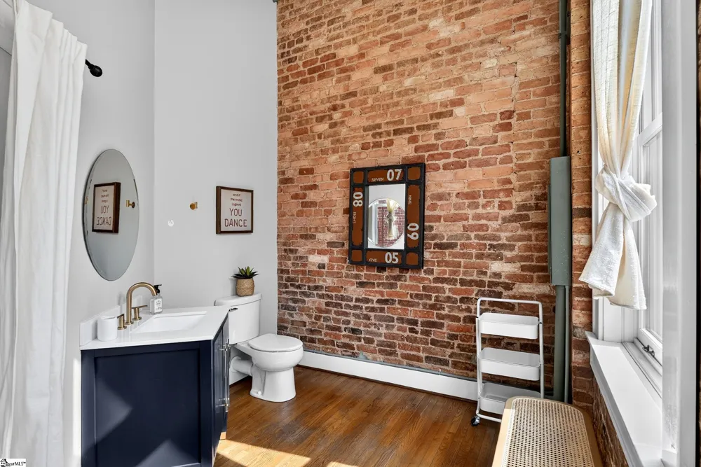 102 Main Street #Unit G Greenville, SC 29601