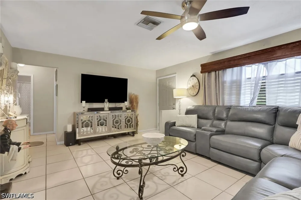 48th Street SW Naples, FL 34116
