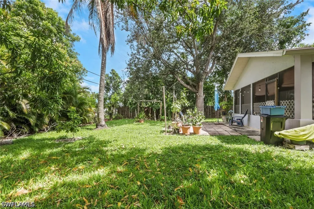 48th Street SW Naples, FL 34116